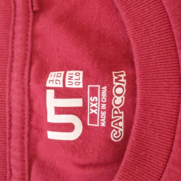 Uniqlo x Capcom Street Fighter maroon M. Bison tee XXS - Picture 4 of 8